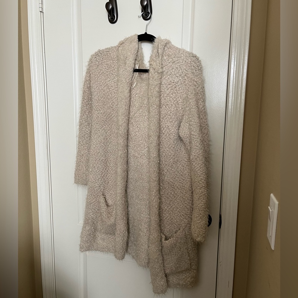 Super soft cardigan with hood & pockets